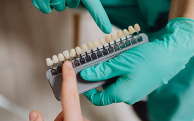 Cosmetic Dentistry in Lake Travis: Veneers and/or Whitening